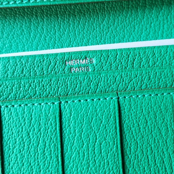 Authentic Hermes Menthe Chevre Bearn Wallet - Picture 9 of 11